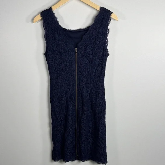 Adrianna Papell Navy Blue Lace Sheath Dress Size 8 - Picture 5 of 7